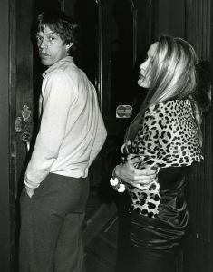 Mick Jagger, Jerry Hall 1981 NYC.jpg